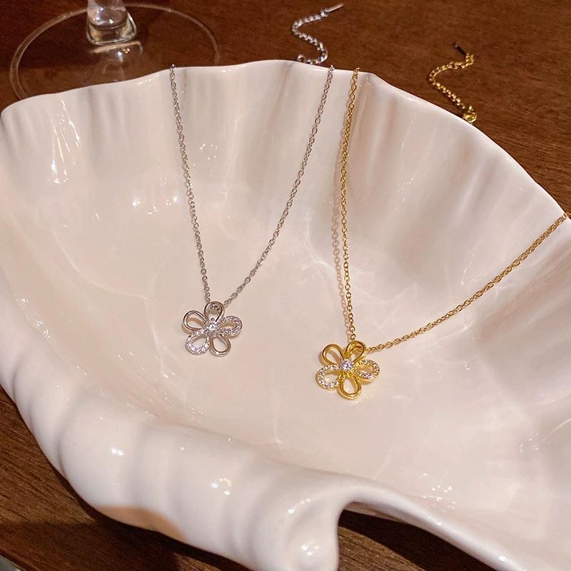 Stainless Steel Zircon Flower Necklace for Women Luxury Rhinestone Exquisite Elegent Sweet Clavicle Chain Y2K Jewelry No Fading