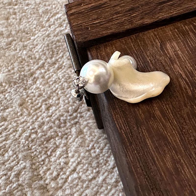 Asymmetric Mother of Pearl Shell Stud Earrings - Elegant Niche Design for Women