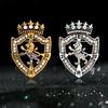 Винтажные мужские классические броши в виде льва и щита, украшенные сверкающими кристаллами, в стиле дворцовой моды, для повседневной носки, костюма или пиджака. Ювелирные изделия для мужчин.