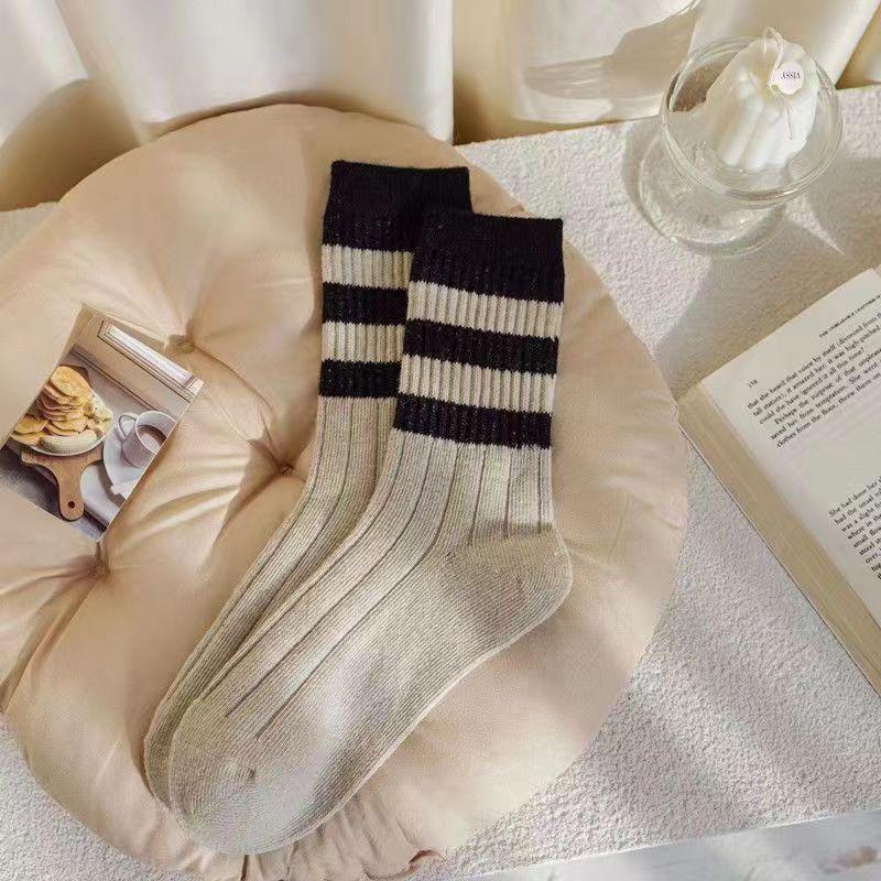 10 Pairs of Women's Autumn and Winter Socks Retro Thick Striped Tube Stack Socks
