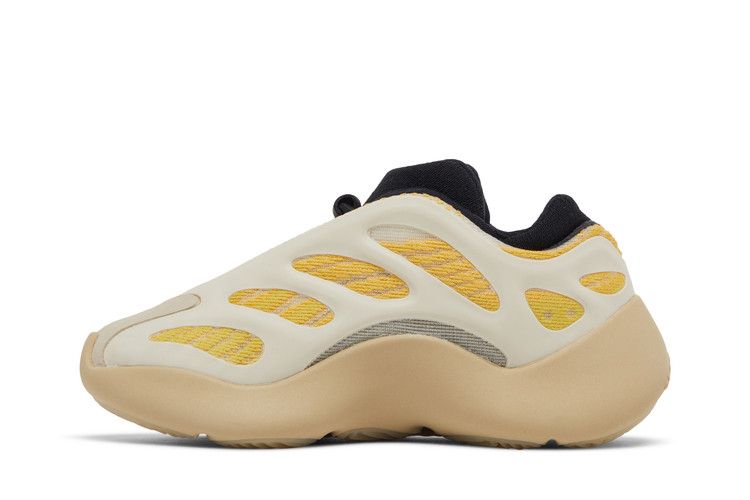 Детские кроссовки adidas Yeezy 700 V3 Safflower (Младенцы) Сафлор/Сафлор/Сафлор