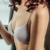 Французский комплект бюстгальтера без косточек с передней застежкой и треугольными чашками - Элегантный и сексуальный дизайн для молодых девушек