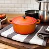 LE CREUSET Эмалированная чугунная кастрюля Cocotte Ronde 22 см Оранжевая Совместима с газовой плитой, индукционной плитой, духовкой