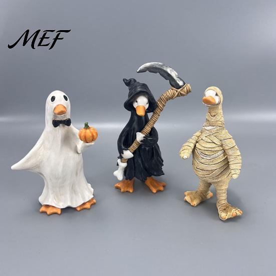 Creative Holiday Props Halloween Figurines Table Decor, Cute Ghost Duck Ornament, Resin Statue Spooky Desk Decor Figurine for Centerpiece Shelf