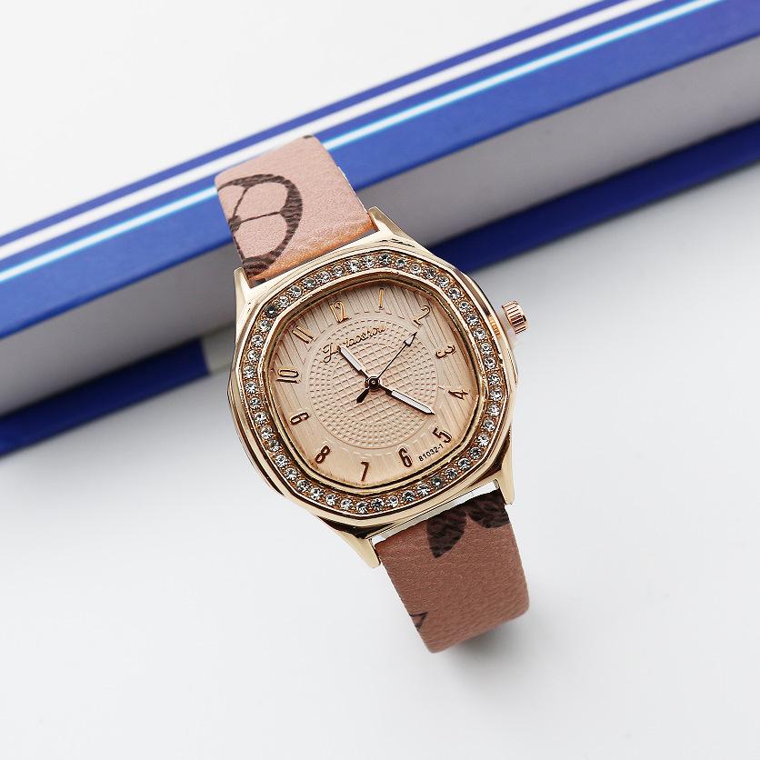 Новые модные персонализированные простые часы, женские часы, цифровые часы с ремнем и бабочкой