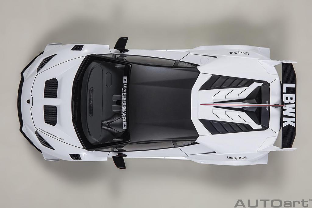 AUTOart Liberty Walk Works Lamborghini Huracan GT Белый Готовое изделие 1/18 LB-Silhouette