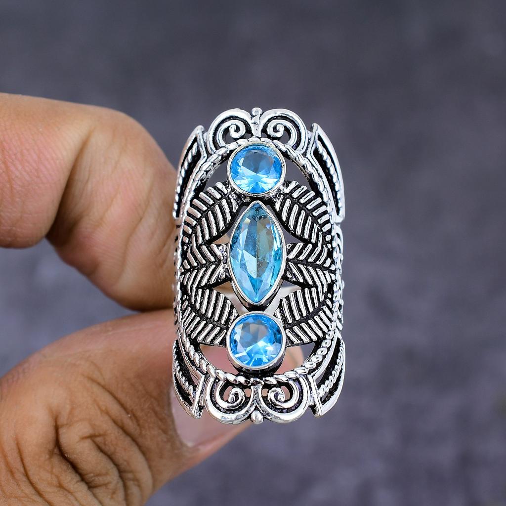 Кольцо из серебра 925 пробы с натуральным швейцарским голубым топазом, размер 7, q5n75
