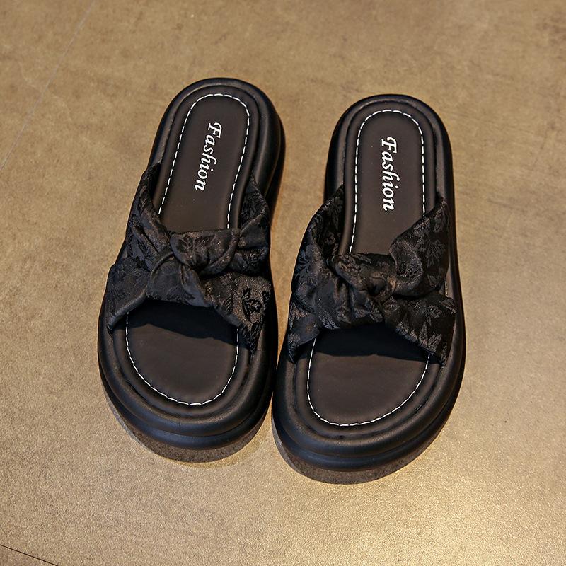 Платформа интернет-знаменитости тапочки женские 2025 лето новинка корейская версия сказочный стиль плоская подошва средний каблук мода для улицы крутые тапочки женские