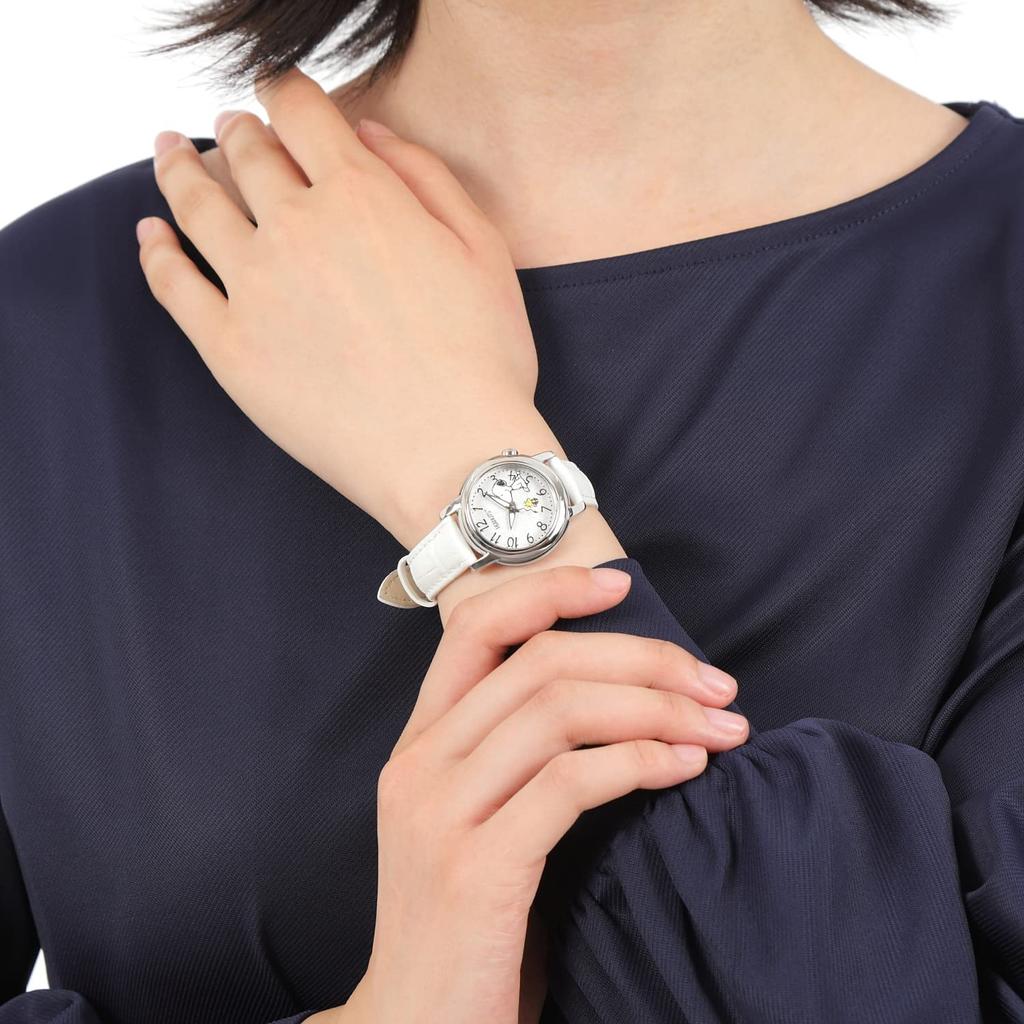 Snoopy Watch World Limited 100 Pieces Each with Serial Number Japanese Planning Model Genuine Leather Strap Women's (White)