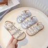 Девочки сандалии 2025 лето новая детская обувь маленькая девочка туфли принцессы мягкая подошва иностранный стиль детская обувь пляжная обувь