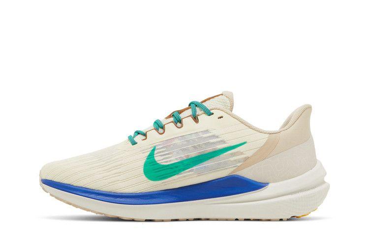 Men's Sneakers Nike Winflo 9 Premium Nike Moving Company Coconut Milk/Sanddrift/Racer Blue/Stadium Green