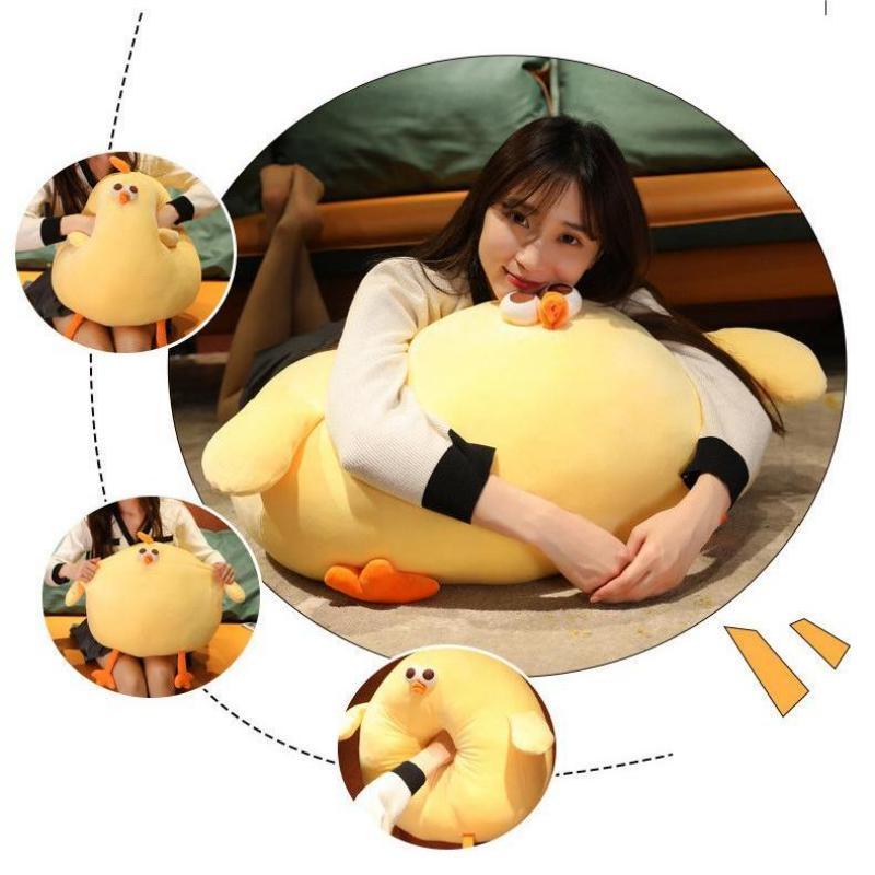 Милая плюшевая игрушка в виде жёлтого цыплёнка для детей и взрослых. Мягкая и приятная на ощупь набивная игрушка.
