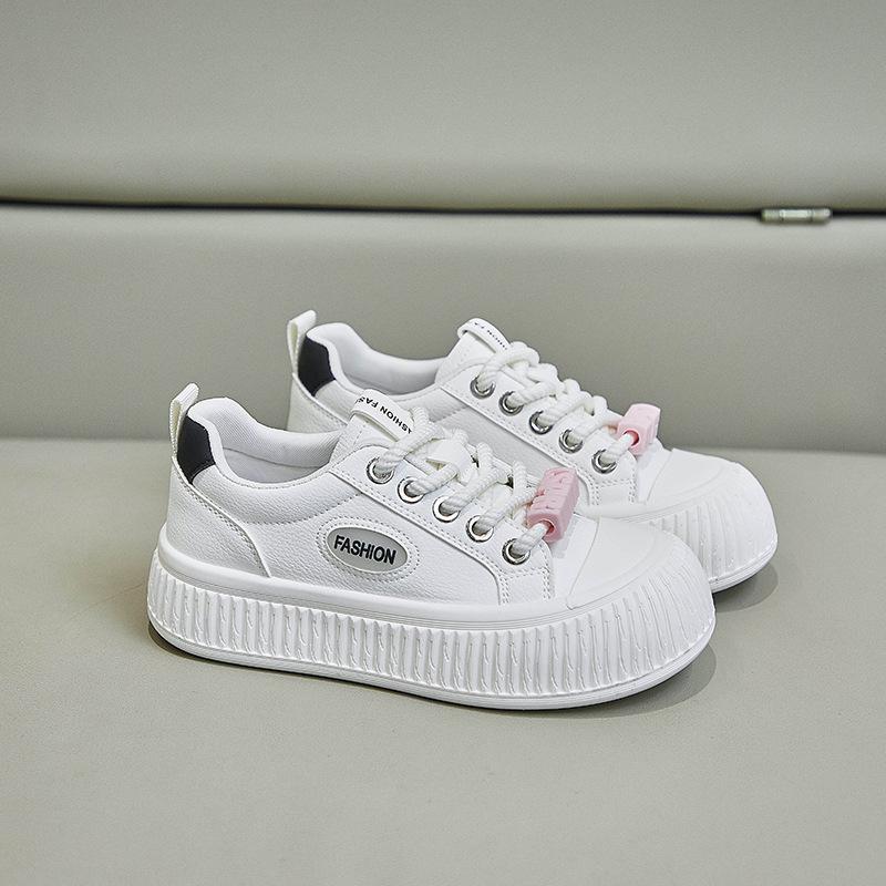 Кроссовки на платформе для женщин, модные прогулочные туфли на шнуровке, теннисная обувь, повседневные удобные модельные кроссовки, женские легкие спортивные туфли на плоской подошве из искусственной кожи