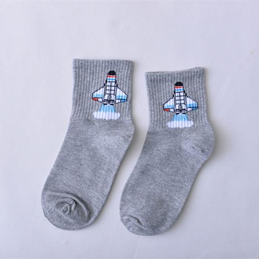 Women Daily Socks Harajuku Korea Japanese Cotton Kitten Flame Socks Men Chinese Cactus Gun Shark Alien Christmas Socks