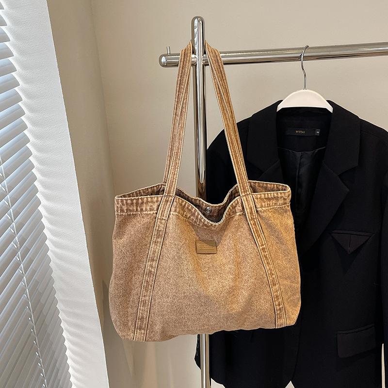 Индивидуализированная винтажная джинсовая сумка для женщин 2025 новая маленькая ретро сумка через плечо повседневная сумка-тоут