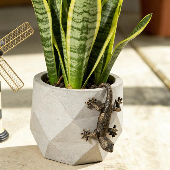 Фигурка геккона-альпиниста Имитация статуэтки ящерицы Смола Скульптура животного Украшение для улицы Садовый декор для цветочного горшка