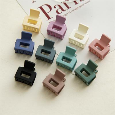 Маленькие квадратные когти для волос, матовая заколка для волос, простые заколки с геометрической формой, зажим для хвоста, аксессуары для волос в виде крабов для женщин
