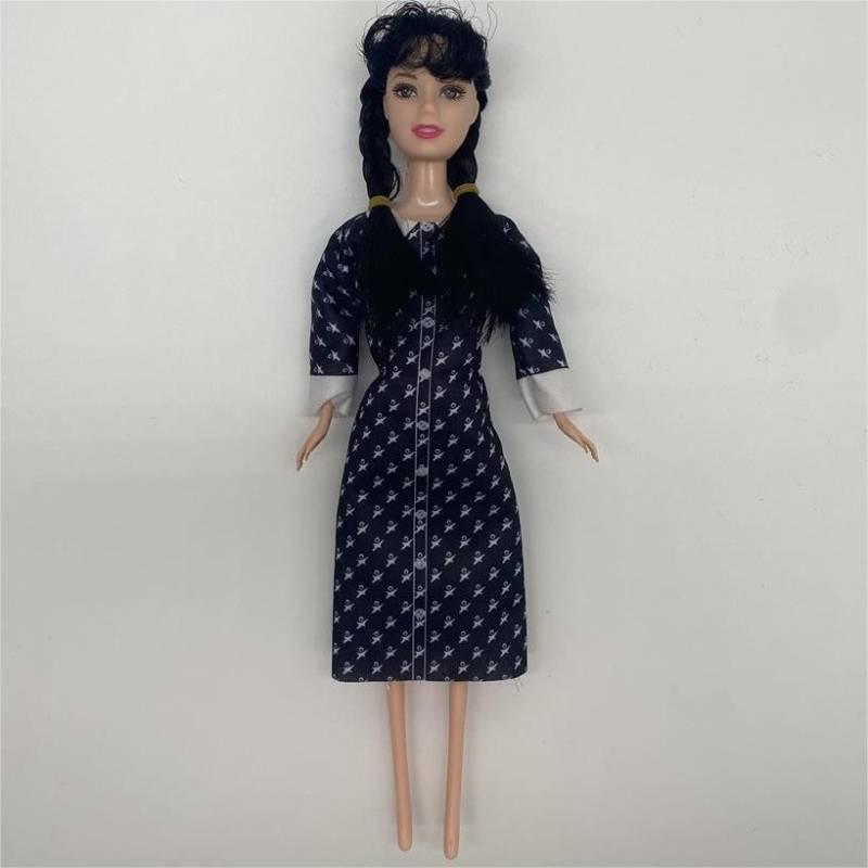 Poseable Adams Family Wednesday Addams Doll With Umbrella And Dotted Outfits 5 And 11 Joint Options