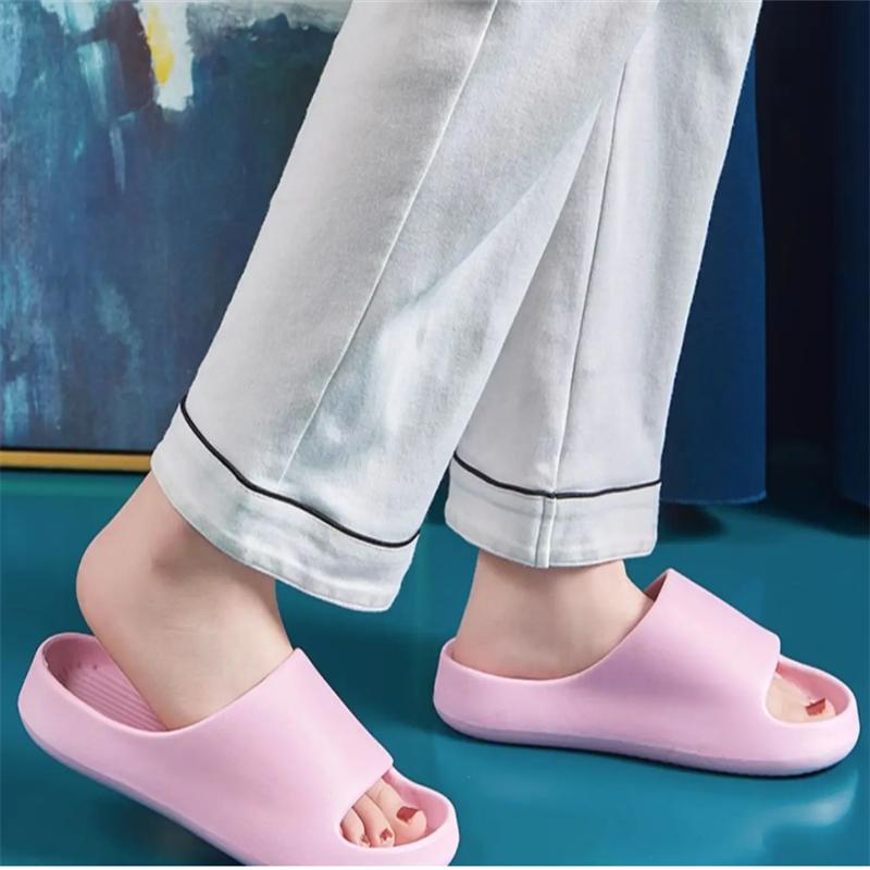 Летние мужские и женские классические сандалии Модные повседневные нескользящие пляжные сандалии Домашние тапочки для ванной Парная обувь