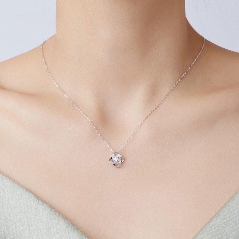 New Fashion Whirlwind Four-leaf Clover Necklace European and American Style S925 Silver Clavicle Chain Cubic Zirconia Jewelry