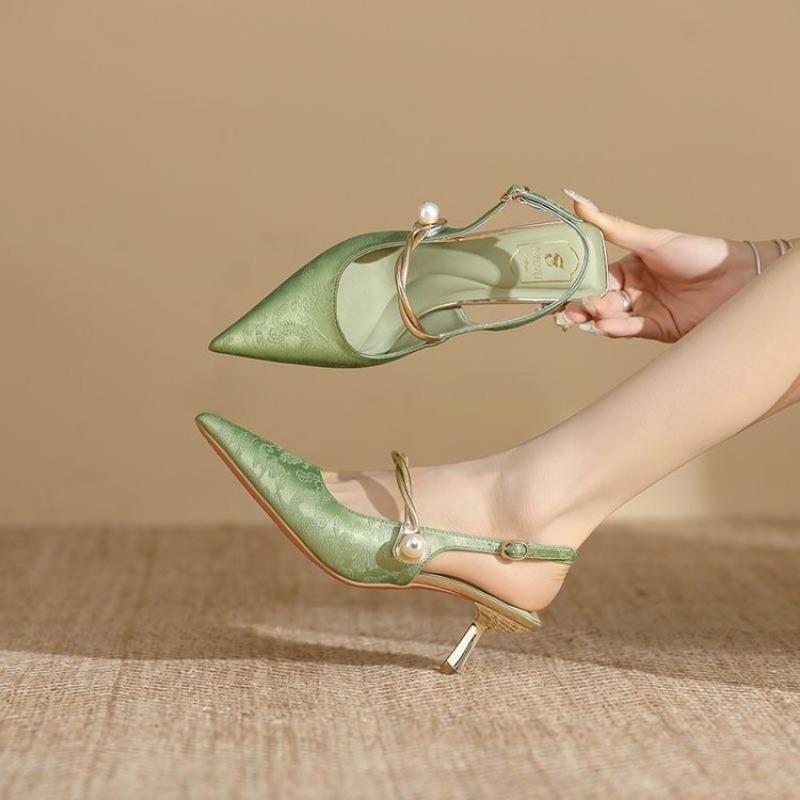 2024 New Summer Fashion Pointed Toe Pearl Shoes Women High Heels Banquet Women Shoes Sexy Women Sandals