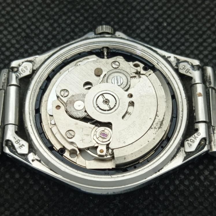 USED VINTAGE SEIKO 5 AUTOMATIC 7S26A JAPAN MENS WHITE WATCH 621b-a413551-2 SKU621b-a413551