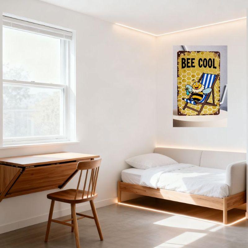 Винтажная металлическая жестяная вывеска 'Cool Bee', Потертый желтый узор в виде сот с декором в виде пчелы на шезлонге, Ретро-ржавая окантовка для дома