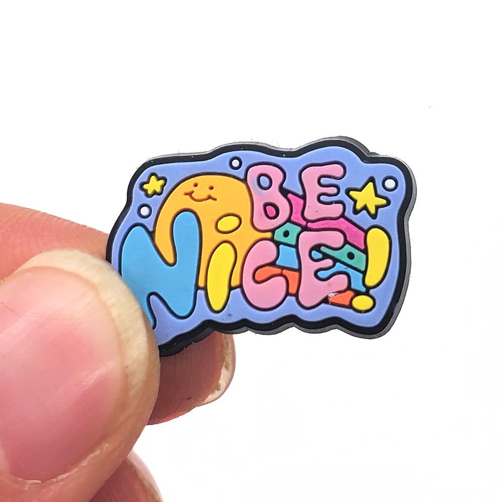 Серия фраз с буквами Мультяшные украшения для обуви-сабо: Милые ПВХ цветы и пряжки