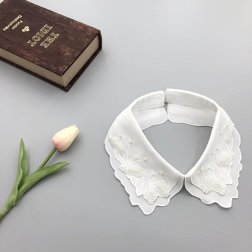 White Fake Collar for Women Shirt Blouse Necklace Candy Color False Collar Handmade Beads Detachable Sweater Collars Decor