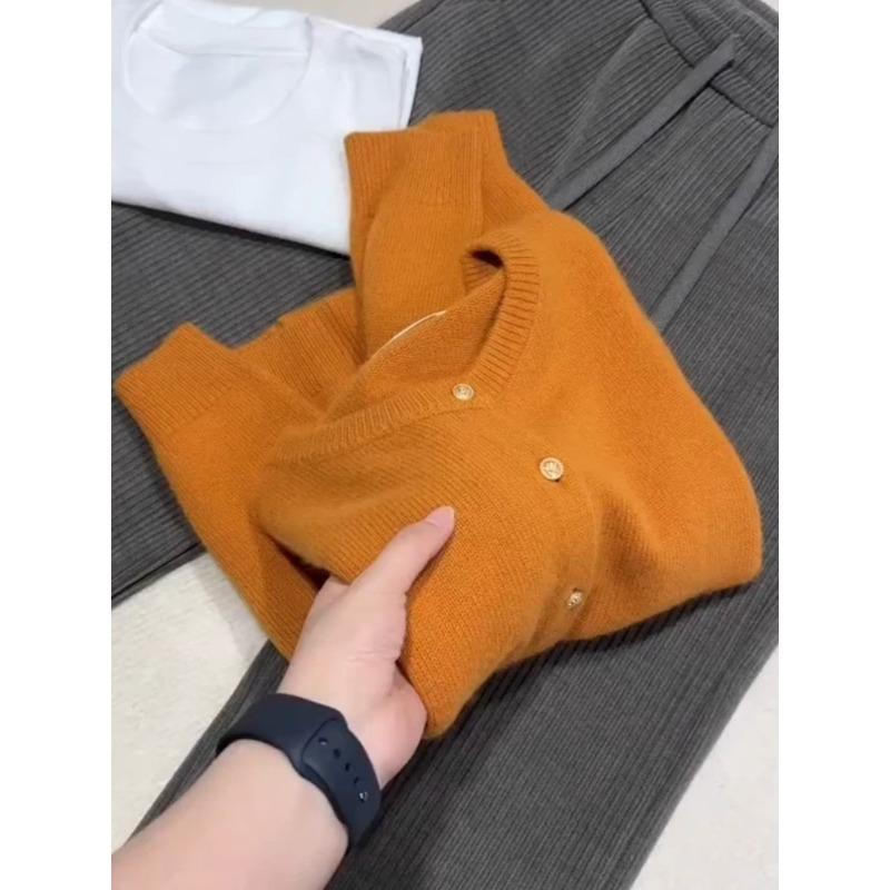 Пудра из белой малины, маленький золотой пуговичный вязаный кардиган, женский осенне-зимний мягкий восковой утолщенный теплый свитер-куртка с круглым вырезом