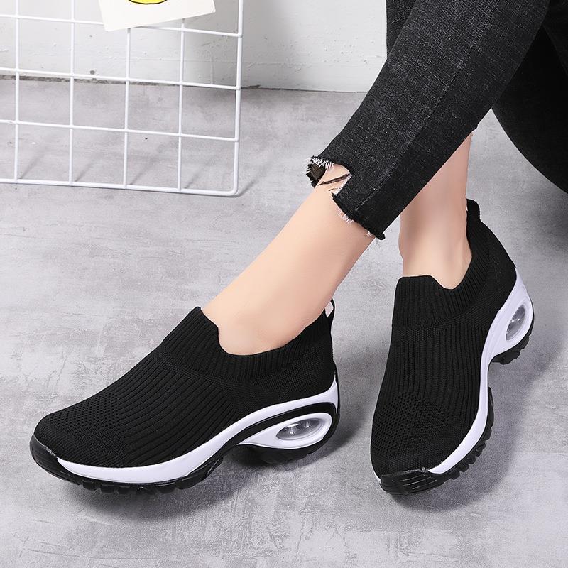 Air Cushion Women's Shoes 2025 Spring and Summer Fly-woven Mesh Rocking Shoes Women's Platform Mother Shoes Large Size Socks Shoes Women