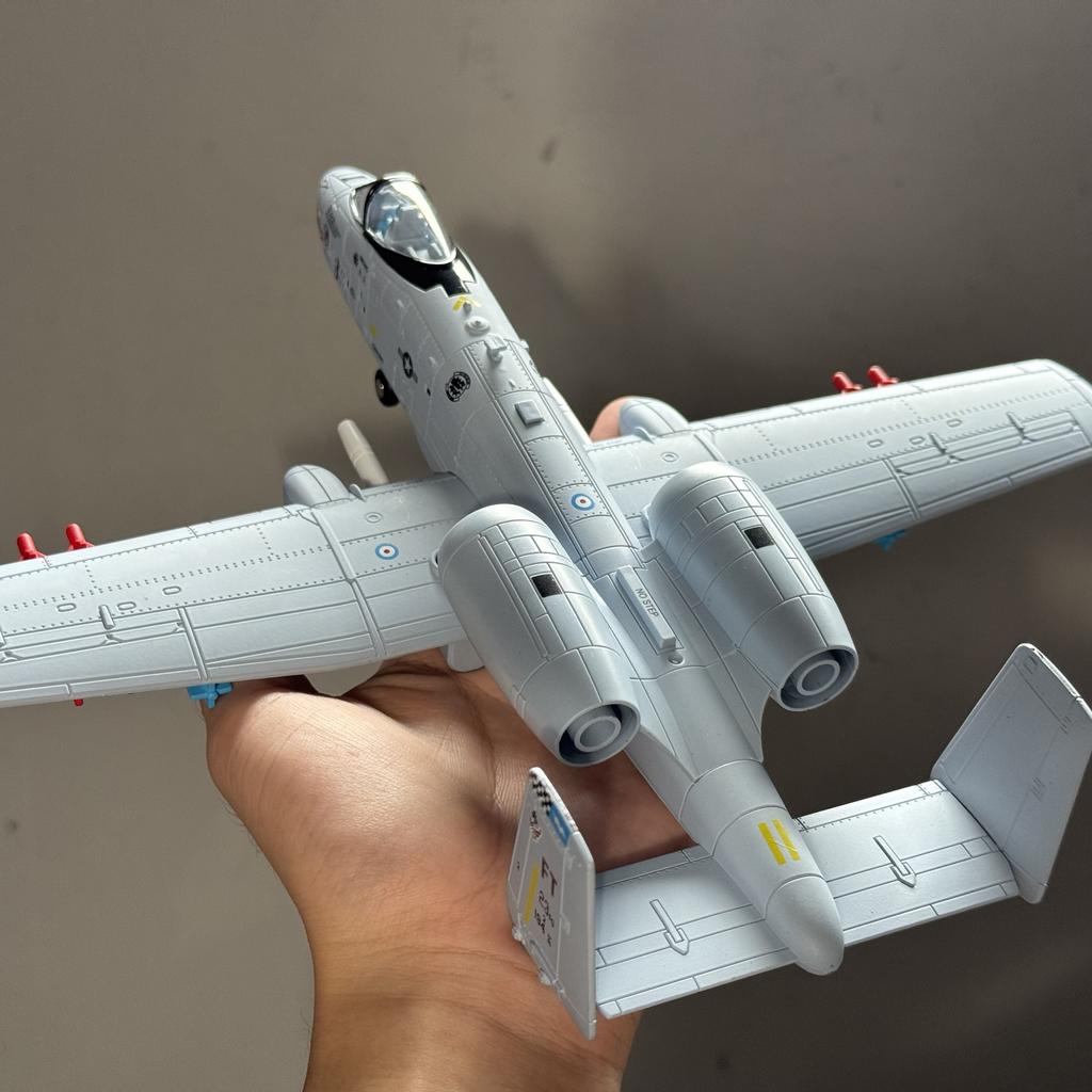 1/62 A-10 Thunderbolt II Warthog Самолет Сплав Металл Литой Модель Самолета Коллекция Любителей Украшения со Звуком и Светом Мальчики