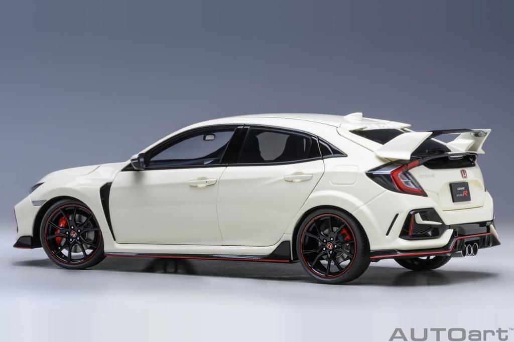 AUTOart 1/18 Scale Honda Civic Type R (FK8) 2021 Championship White Finished Product