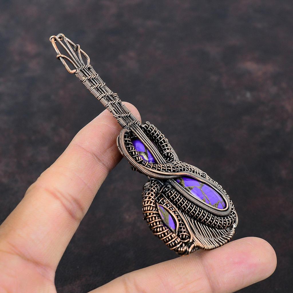 Медный кулон с чароитом, подвеска из медной проволоки с драгоценным камнем, подвеска ручной работы, элегантное ювелирное изделие, подвеска в виде гитары для подарка, антикварная медная бижутерия