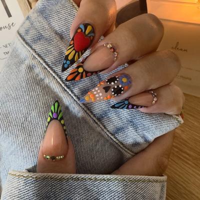 24 шт. Y2K Красочные ногти-фейерверки Миндалевидные с сердечком любви и смайликом Накладные ногти Сладкий крутой стиль Съемные накладные ногти