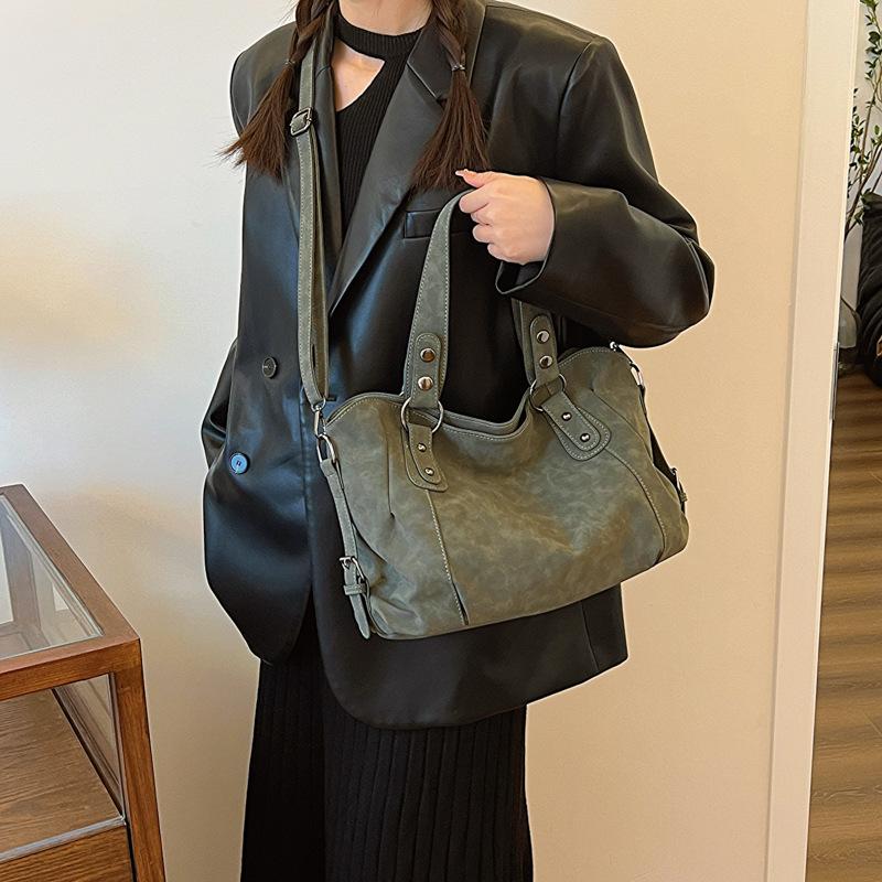 Large Capacity Tote Bag 2025 New Retro Women's Bag Versatile Messenger Bag Matte Solid Color Shoulder Armpit Bag