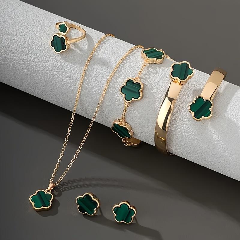 Elegant 5-piece Lucky Clover Jewelry Set - Necklace, Earrings, Ring, Bracelet, and Bangle - Zinc Alloy, Perfect for a Casual Outfit or As a Gift!