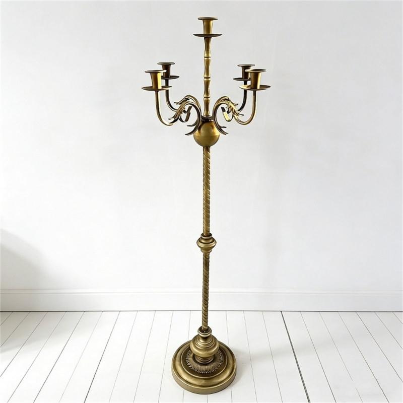 Железный напольный подсвечник с устойчивым основанием, канделябр для семейного мероприятия и активного отдыха
