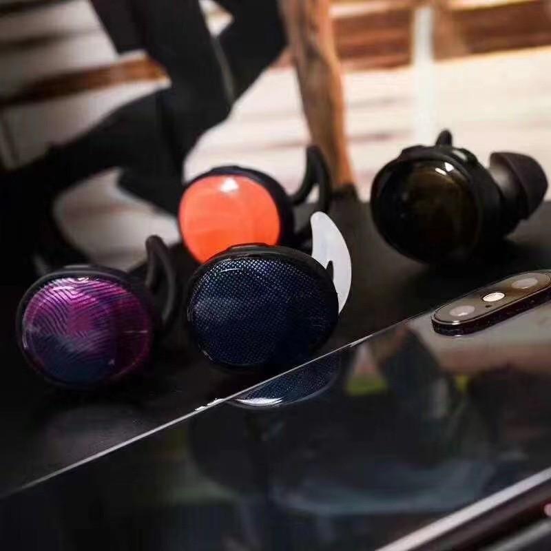 New SoundSport Free Noise-Cancelling Bluetooth Earphones for Running.