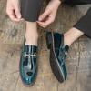 Модные мужские кожаные лоферы без шнурков Business Casual Туфли для мужчин с острым носком Удобные для офиса Формальные свадебные туфли