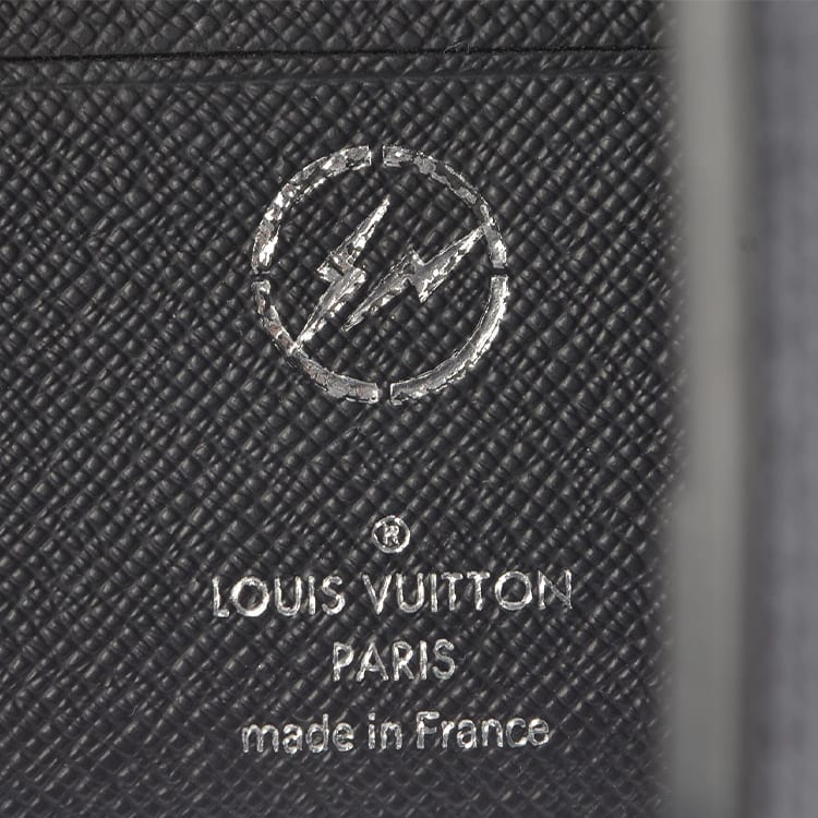 Louis Vuitton Кошелек из канваса с покрытием Обычный Унисекс Черный M64439