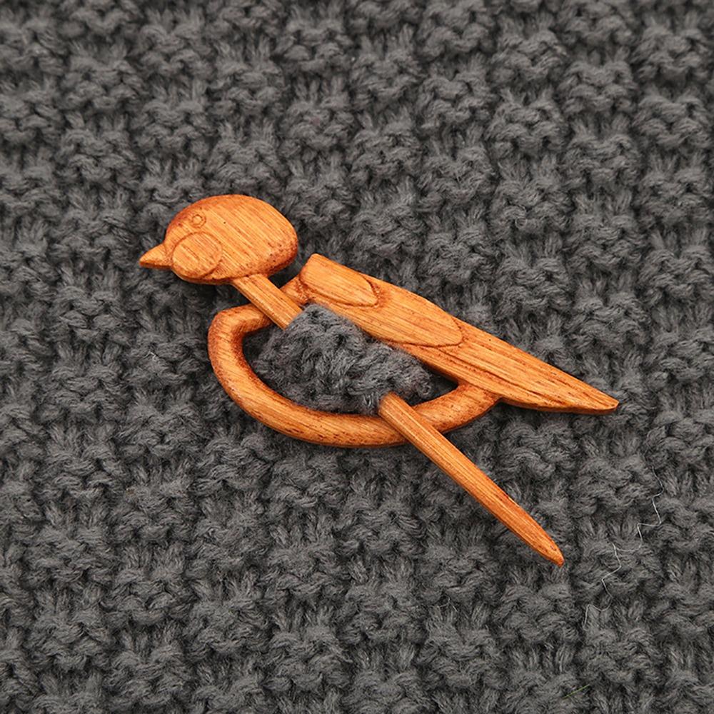 Maple Leaf Animal Sweater Pin Umbrella Kitty Scarf Buckle Dancing Piggy Wooden Brooch  Party