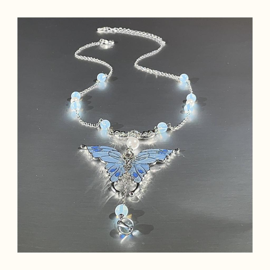 Ожерелье на ключицу «Фиолетовая бабочка» — Элегантный женский чокер с роскошным дизайном, издание 2025 года