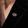 Decorative Jewelry Sexy Rhinestone Lip Brooch for Women, Red Shape Lapel Women Pins Pin, Clothing Accessory Suits Coats Scarves Shawls Bags