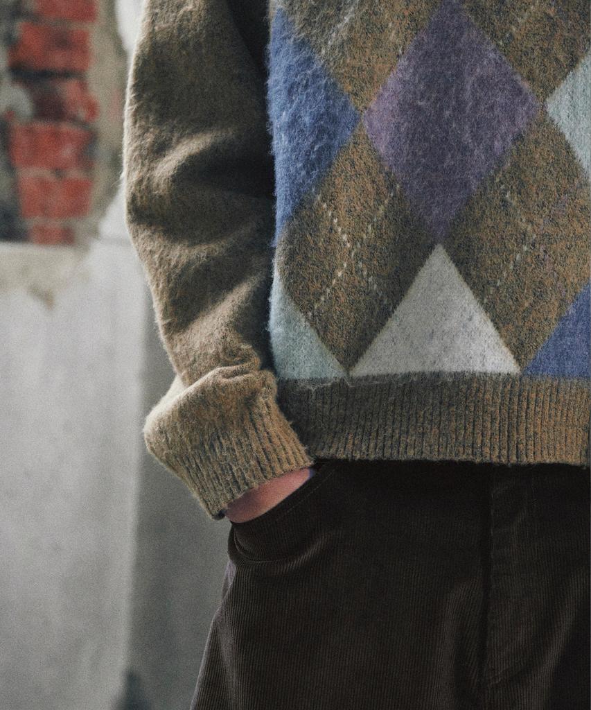 GLW Soft Argyle Knit Brown