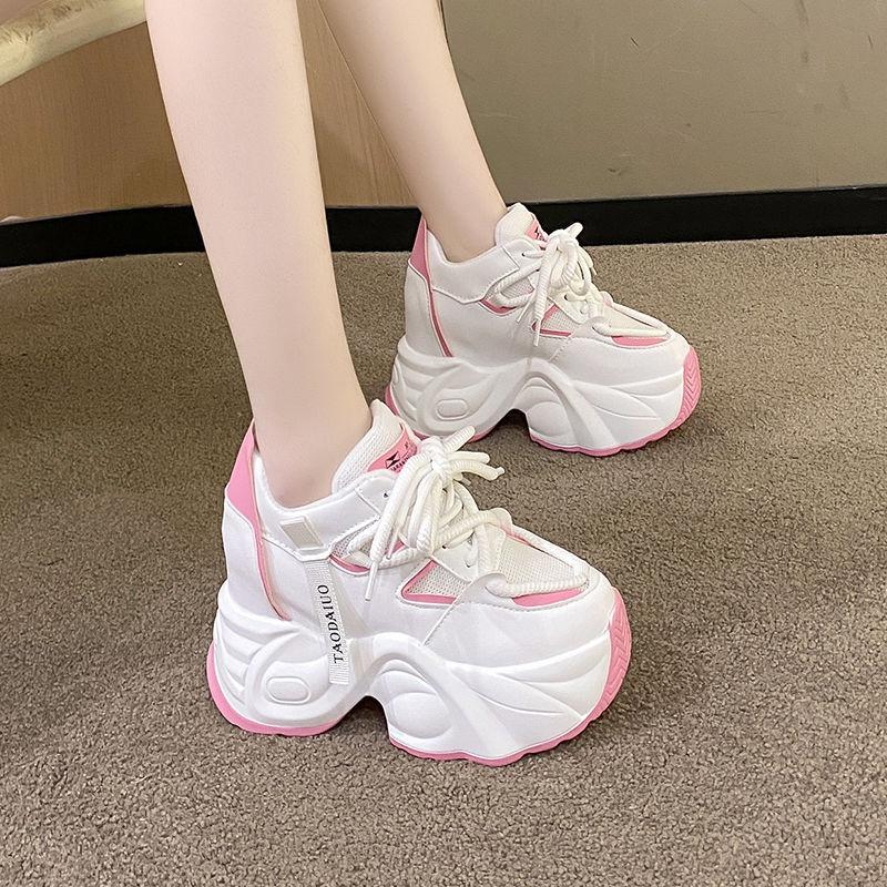 Новые женские туфли на платформе с увеличением внутренней высоты, кроссовки папины, женские универсальные повседневные спортивные туфли
