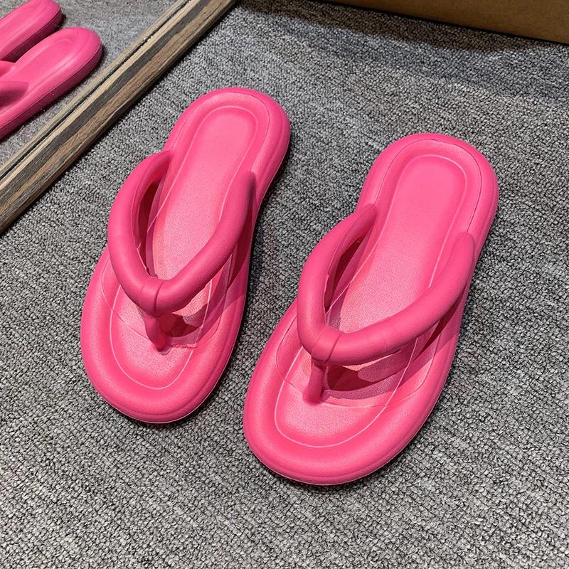 Новые летние шлепанцы ярких цветов, женские милые пляжные тапочки на мягкой подошве, модные сандалии, домашняя нескользящая обувь для ванной комнаты, шлепанцы