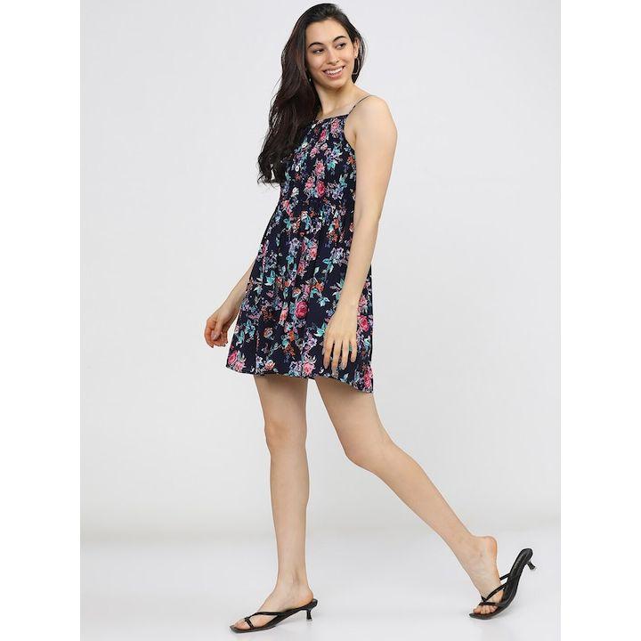 Пурпурное мини-платье с цветочным принтом