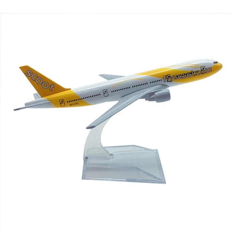 1/400 Alloy Airplane Metal Model 16cm Die-cast Airplane Model B-777 SCOOT Airlines Display Aircraft Model Plane Decor