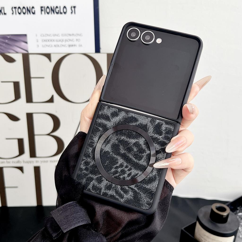 Чехол для Samsung Galaxy Z Flip3 Flip4 Flip5 Flip6 Flip7 с задней кожей и противоударным бампером для телефона MagSafe